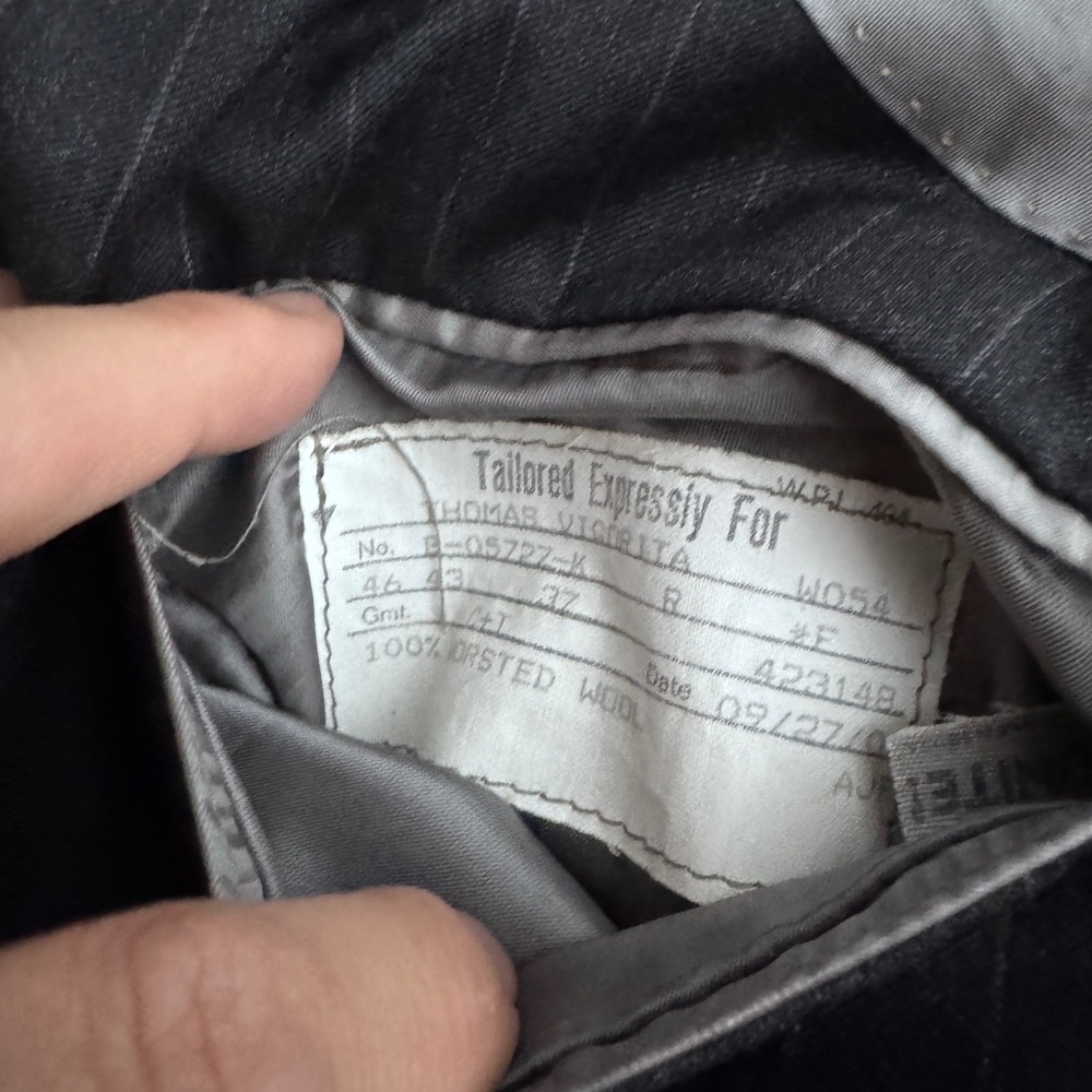 Hart Schaffner Marx Suit Mens 46R 37x27 Charcoal Gray Pinstripe Wool 2-Piece - Picture 5 of 6